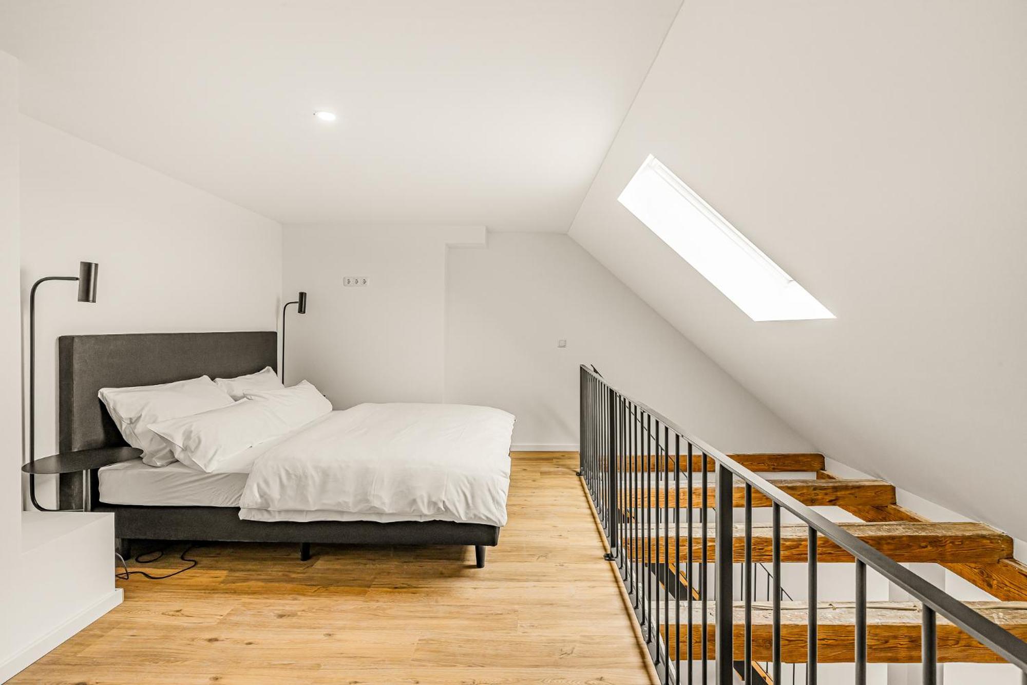 Kalm - A Design Aparthotel *